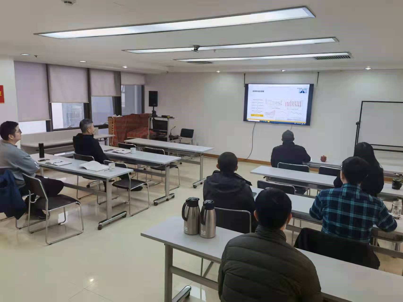 1647593975978630.jpg 1.jpg